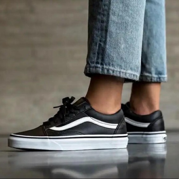 vans classic tumble old skool black leather